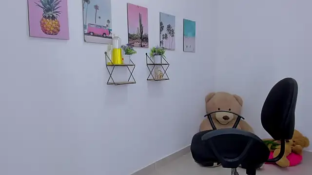 Emma_lean live sex cam