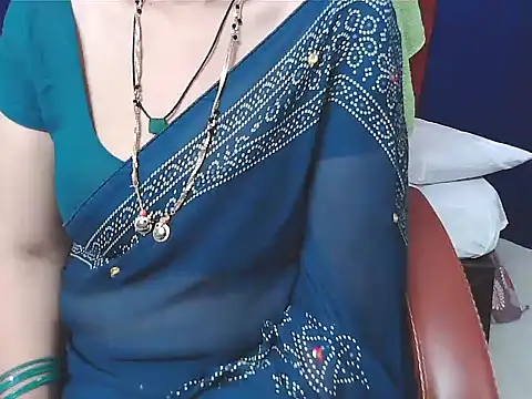 sunitha-3's cam snapshot