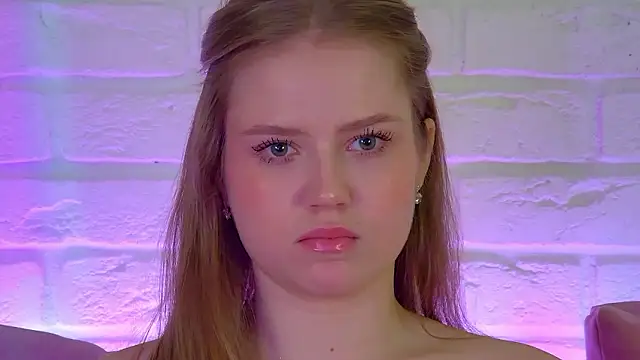 SelinSwarovski live sex cam