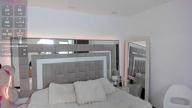 Nicolle_foxy live sex cam