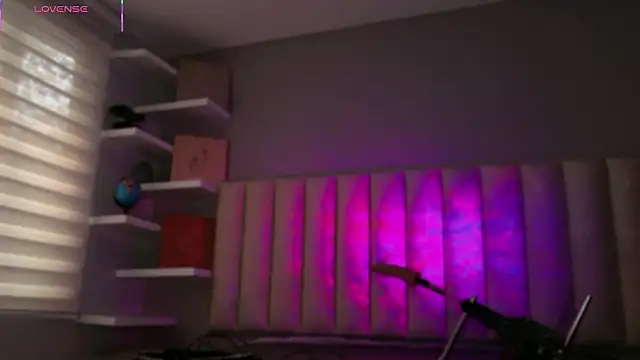 Megan_mooree_'s cam snapshot