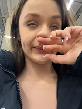 KittyQueeny's cam snapshot