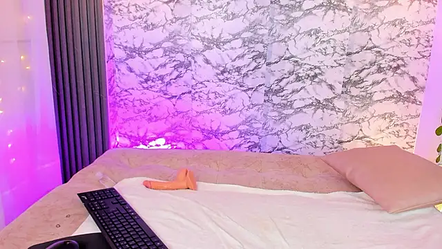 soffi_joness23's cam snapshot