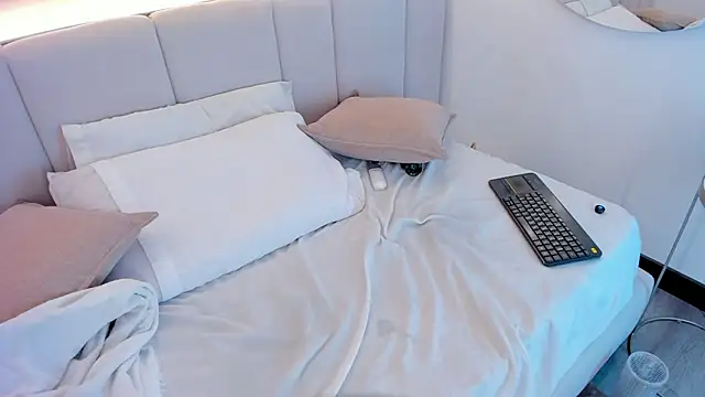 valerysantos_'s cam snapshot