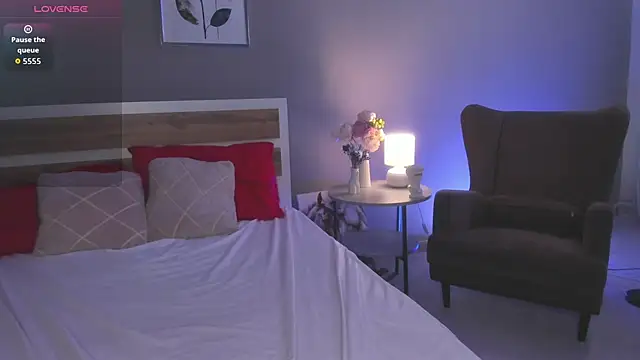 hey_tessa's cam snapshot