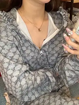 Mimi05_'s cam snapshot