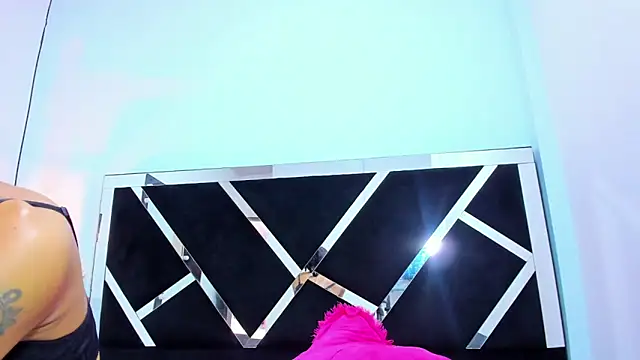 iisabella_noa's cam snapshot