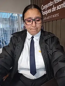 Cute_Penelope's cam snapshot