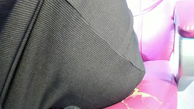 CAMILA--REY's cam snapshot