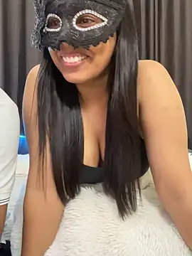 vickyandtania live sex cam