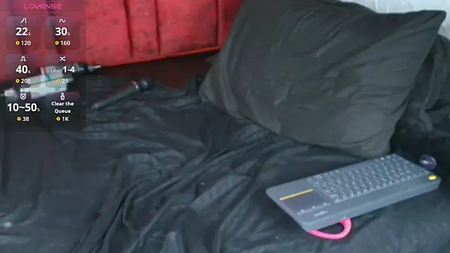 LilithVibe_'s cam snapshot