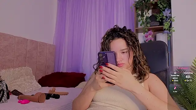 emilyrouxe's cam snapshot