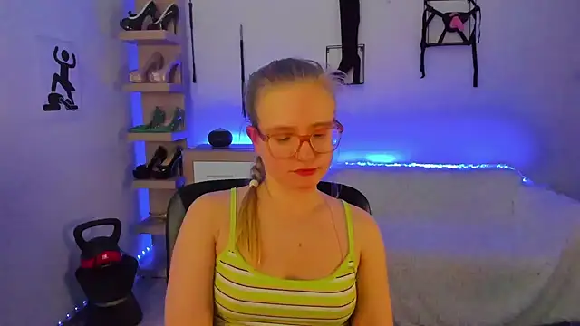 NancyHottie's cam snapshot