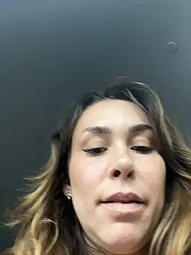 LeaGambit__ live sex cam