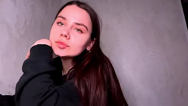 MiloyNoir live sex cam