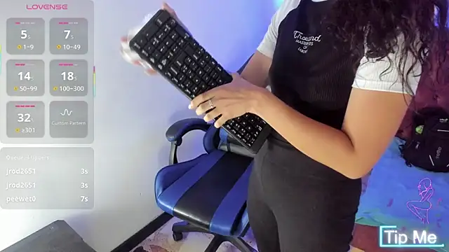 alison_moon7's cam snapshot