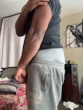 KeYBuMp323 live sex cam