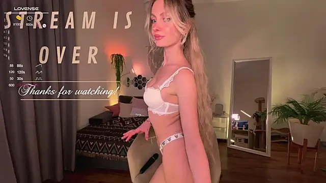 cyber_gloss's cam snapshot