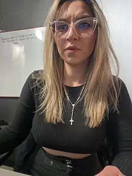 Isabella_Varella's cam snapshot