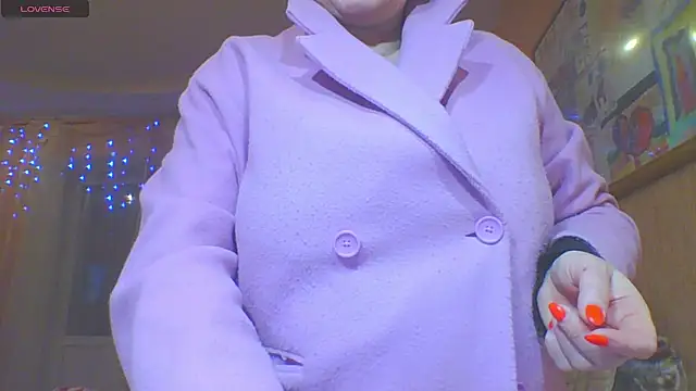 mira_robinsonnn's cam snapshot