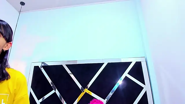 iisabella_noa's cam snapshot