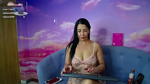 cortney_tayler's cam snapshot