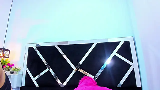 iisabella_noa's cam snapshot