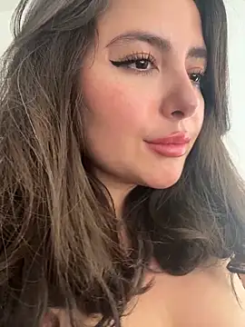 sukhakunis1 live sex cam