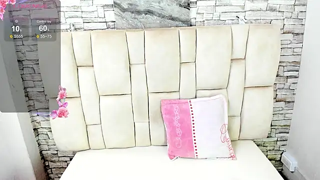 Celesste_doll's cam snapshot