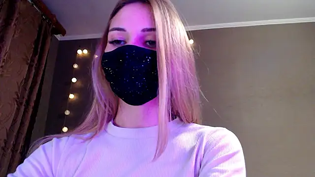 Iris_lave's cam snapshot