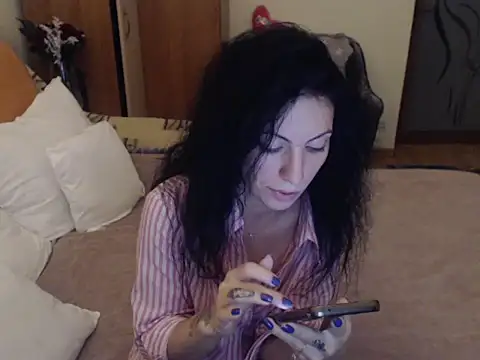 Emmatoo's cam snapshot