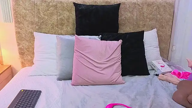 ashley__foxx_'s cam snapshot