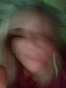 NyushaLollipop's cam snapshot