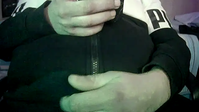 anonimus150600 live sex cam