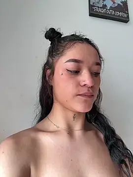 crystal_dlun's cam snapshot