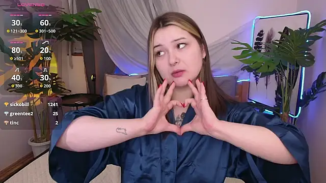 Alice_Walters's cam snapshot