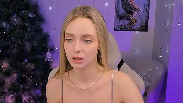 JuliaBrewwer's cam snapshot