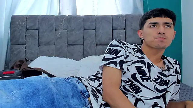 Anthony_carter's cam snapshot