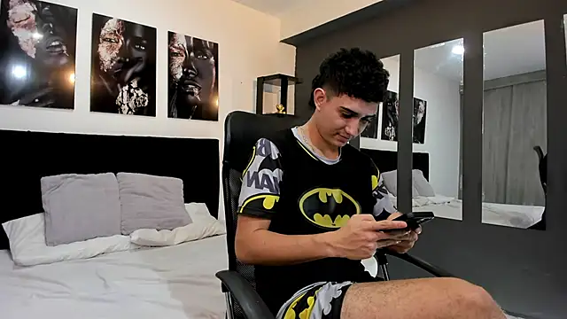 Alejo_Grey's cam snapshot