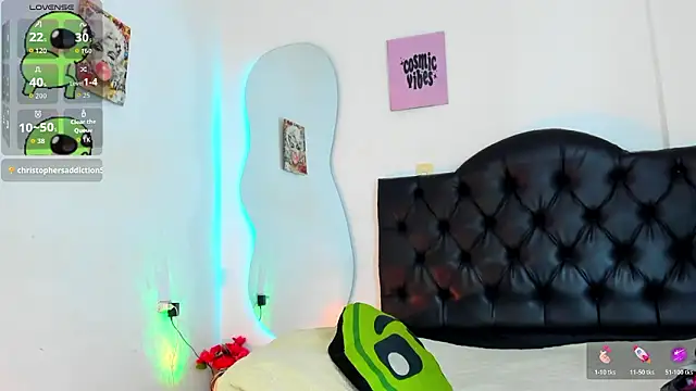 Vickyallien's cam snapshot