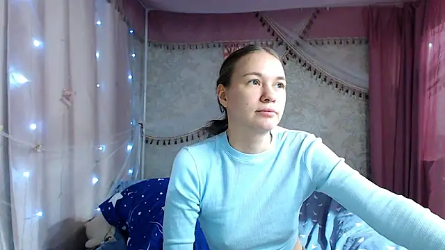 leila_bambi_'s cam snapshot