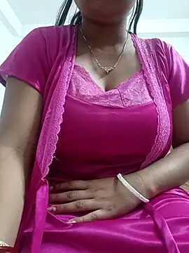 Priya_2222's cam snapshot