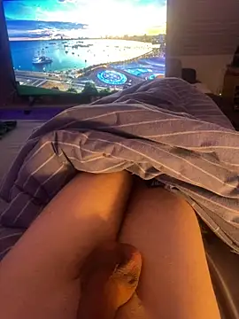 YoungSkinnyBoy20 live sex cam