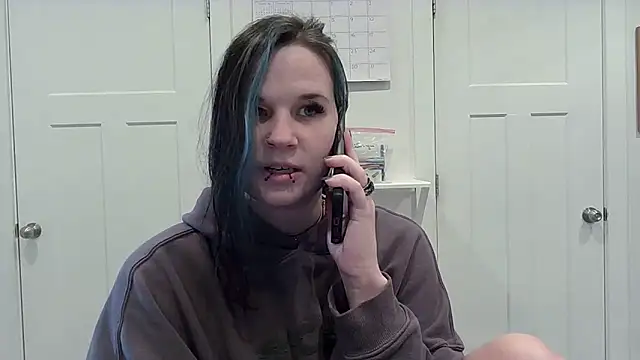 CherryWilde's cam snapshot