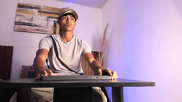 zander_2120 live sex cam