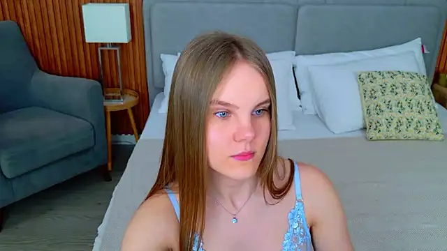 Lili_Lohan's cam snapshot