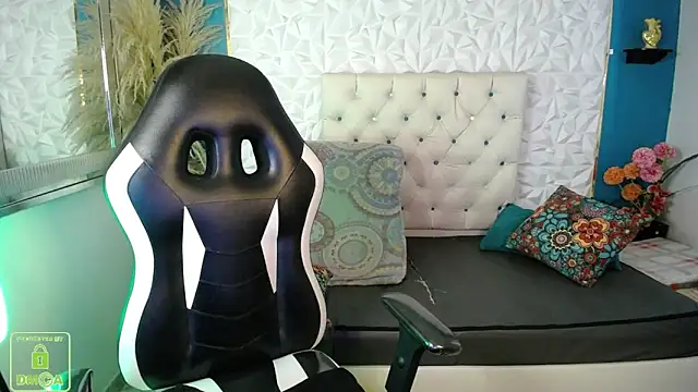 NathaliaSweet_11's cam snapshot