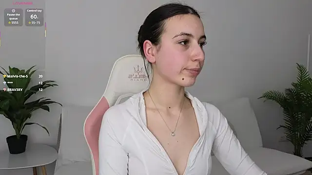 LeslieStein's cam snapshot