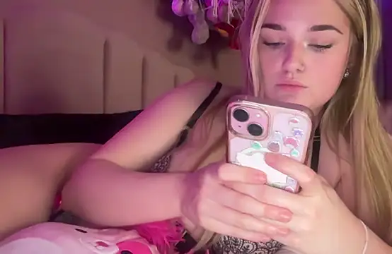 Pinkiepieexo's cam snapshot