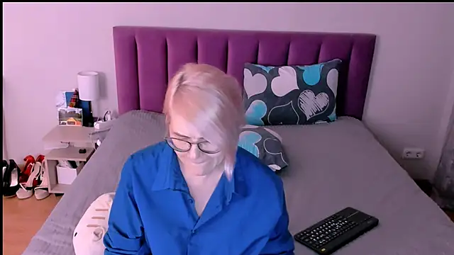 sabrinamacmarren's cam snapshot